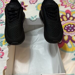 Nike Black Air Max 270